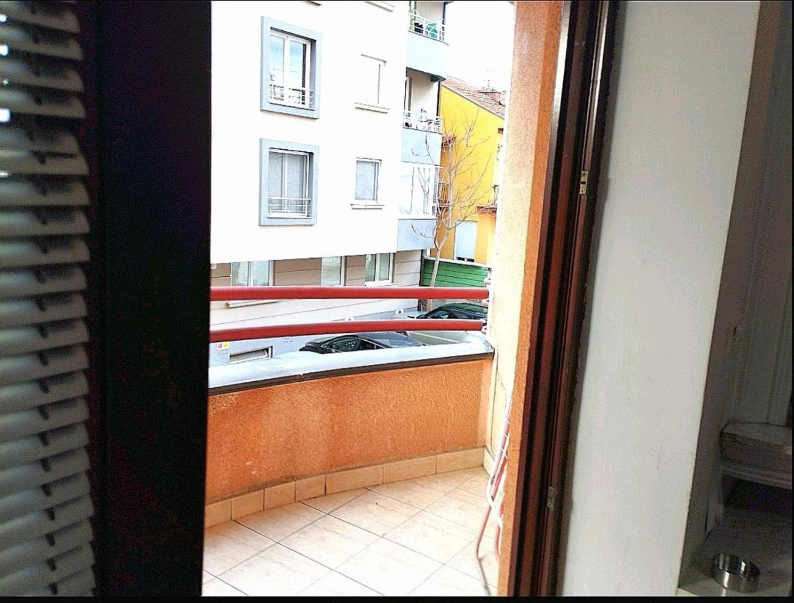 Lovely Square Apartment Purple Velvet Skopje Quarto foto