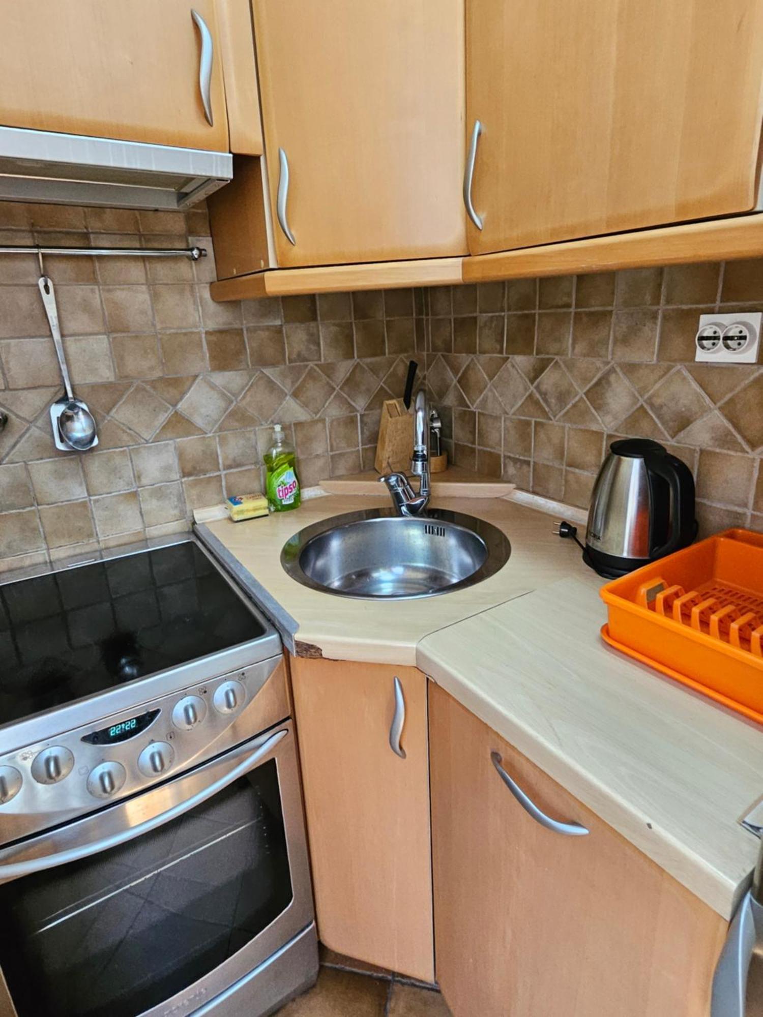 Lovely Square Apartment Purple Velvet Skopje Quarto foto